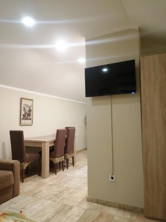 Ino Apartments Тиват Экстерьер фото